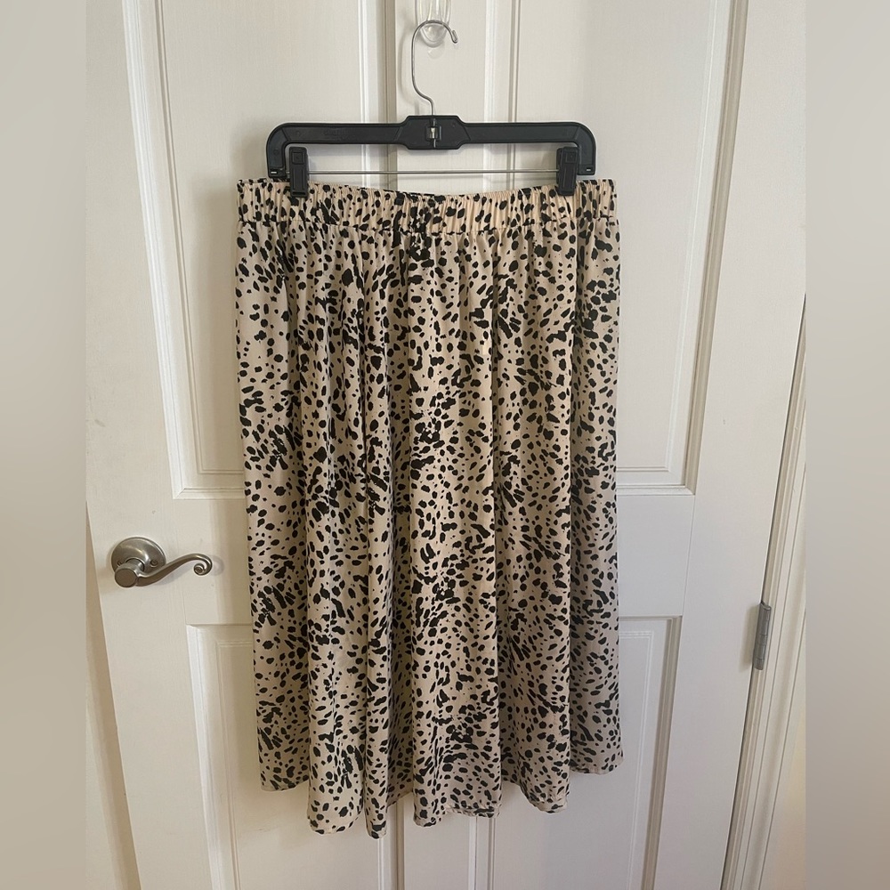 Plus size cream midi skirt!